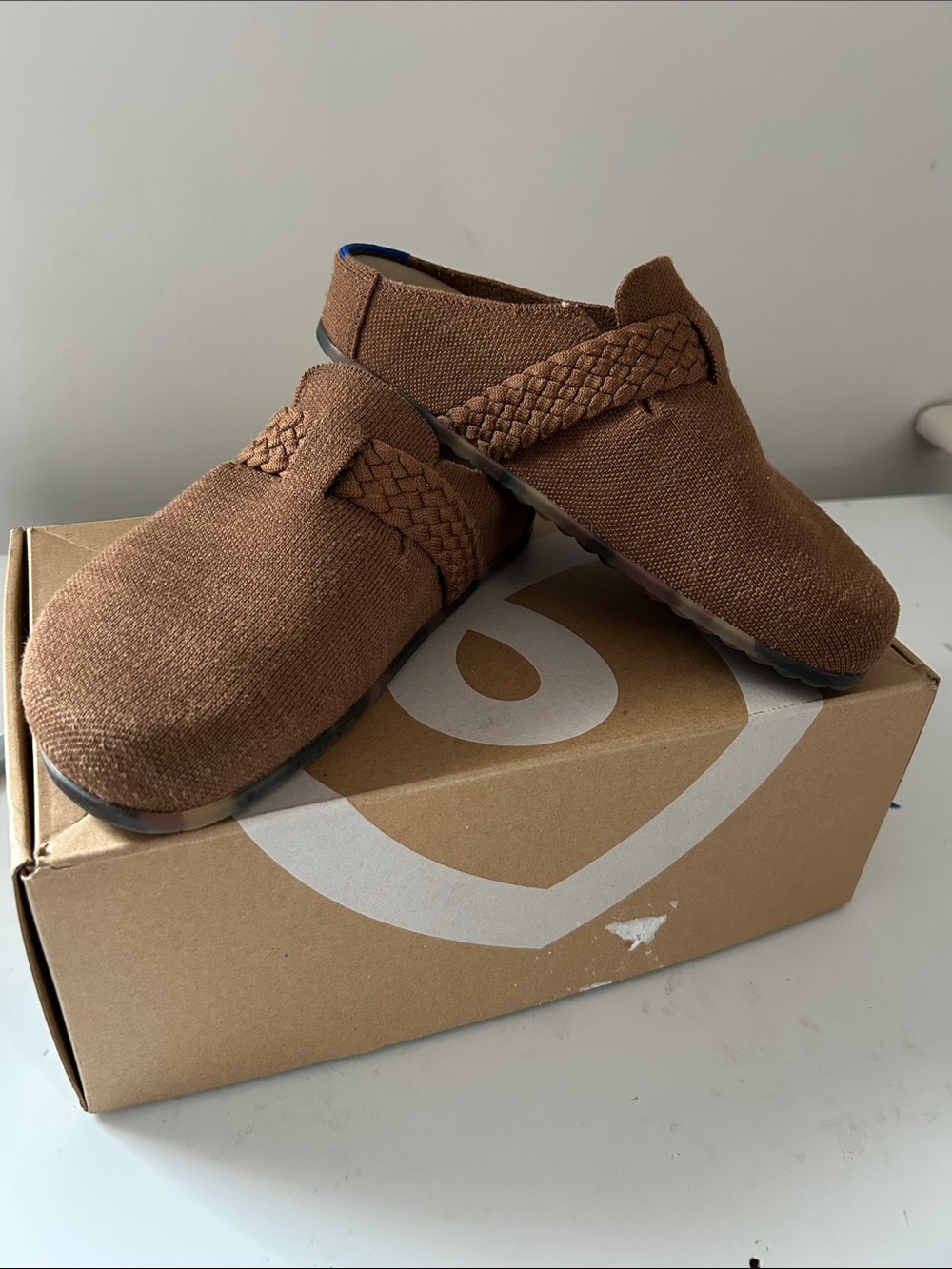 The Hemp Braid Clog in Acorn Brown